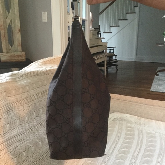 Gucci handbag in mint condition. - Picture 4 of 8